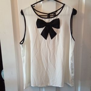 2/$25 Women's Forever 21 Tank Top Sheer Bow White Black Size L Y2K Coquette